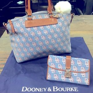 Dooney & Bourke DB Purse and wallet
